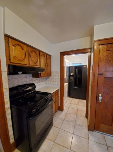 1314 49, Milwaukee WI 53208-1735 exterior