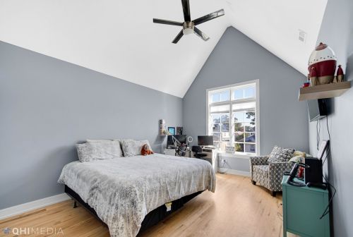 232 19 Ave, Broadview IL 60153-1723 exterior