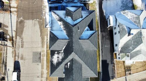 556 Elm St, Woonsocket RI 02895-3508 exterior