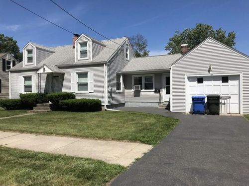 87 Gilman St, Springfield, MA 01118-2244