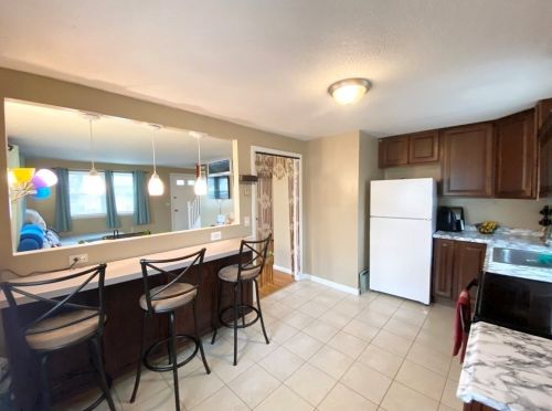 83 Granby St, Springfield MA  01108-2825 exterior