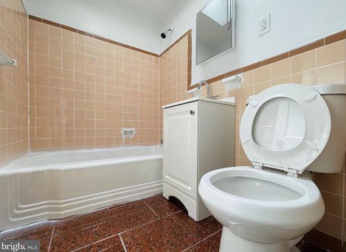 4410 Marple St, Philadelphia PA 19136-3714 exterior