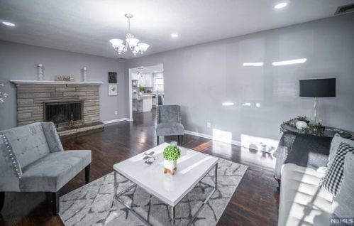 331 Haven Ave, Scotch Plains NJ  07076-1107 exterior