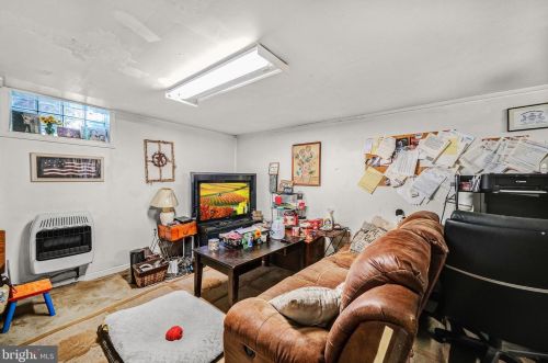 652 Ashland Ave, Manor PA 19036-1739 exterior