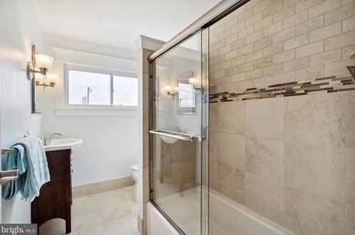 207 Front St, Media PA 19063-2710 exterior