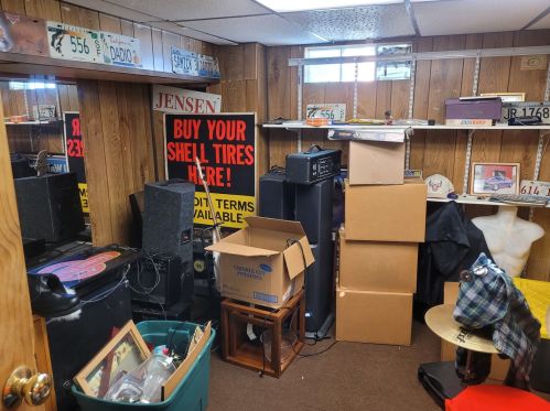 1628 Pr Ave, Joliet IL 60403-2322 exterior