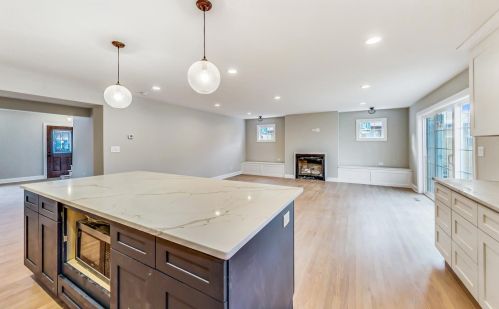 9540 Avers Ave, Chicago IL  60805-2027 exterior