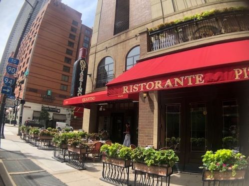 630 State St, Chicago IL 60605-1807 exterior