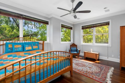 1523 School St, Chicago IL 60657-2121 exterior