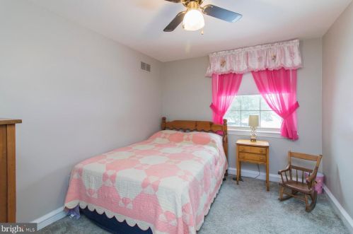 223 Canterbury Dr, Media PA 19086-6645 exterior