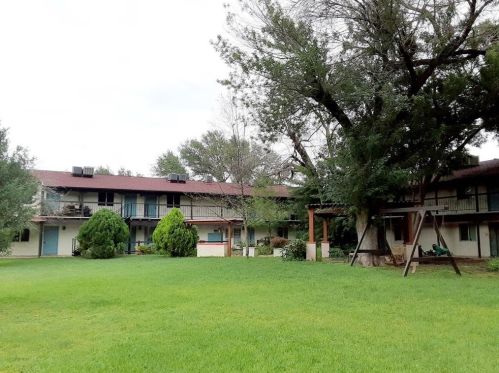 711 Eberhart Ln, Austin, TX 78745-3157