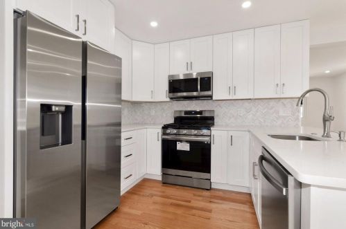 4608 Coachway Dr, Rockville MD  20852-2338 exterior