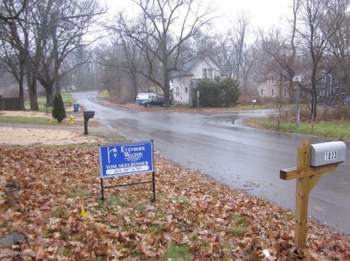 1033 Fenimore Ave, Kalamazoo MI 49048-2028 exterior