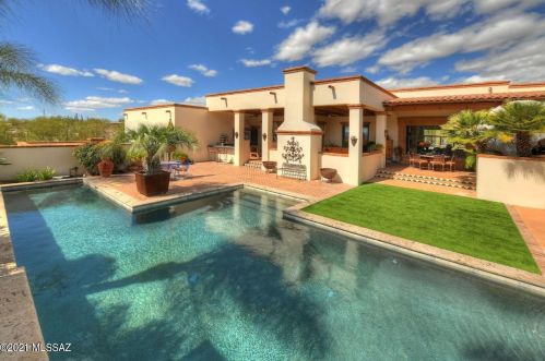 4820 Camino Escuela, Tucson AZ 85718-5914 exterior