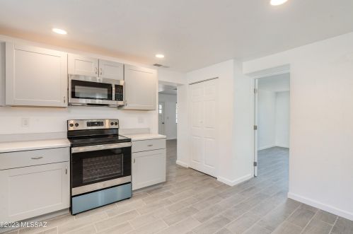 227 24 St, Tucson AZ 85713-1645 exterior