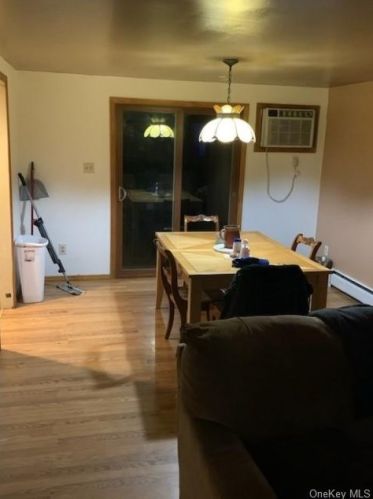 21 Est Dr, Middletown NY 10940-3129 exterior