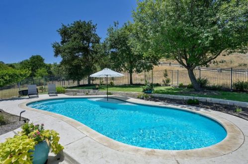 4332 Canoas Dr, Austin TX 78730-1407 exterior