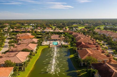 533 Avellino Isles Cir, Naples, FL 32202-2379