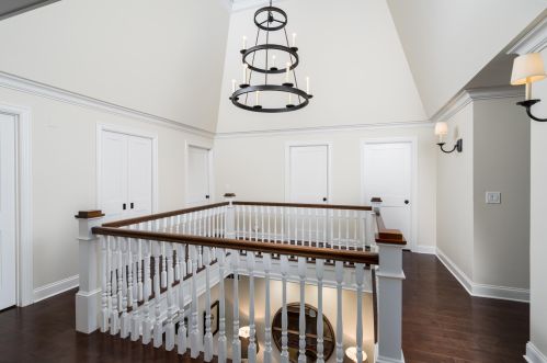 835 Gln Ave, Milwaukee WI 53217-5216 exterior