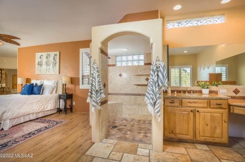 2240 Lone Star Pl, Tucson AZ  85713-6732 exterior