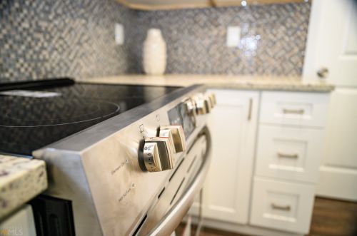 900 Ctr Hl Ave, Atlanta GA 30318-4749 exterior