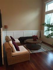 934 34th Pl, Seattle, WA 98055-5760