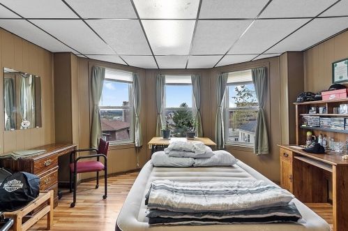 9 Elizabeth St, Worcester MA 01605-2949 exterior