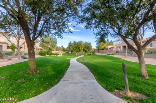 1412 Marlin Dr, Chandler AZ 85286-7060 exterior