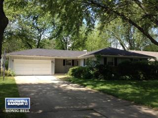 850 Sheldon Ave, Aurora IL  60506-3760 exterior