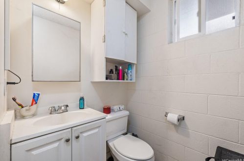 1313 Ahiahi St, Honolulu HI 96817-1901 exterior