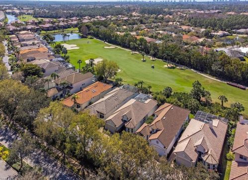 5795 Persimmon Way, Naples FL 34110-2320 exterior