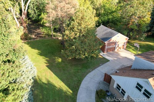 912 Westend Ave, Grand Rapids MI 49504-3847 exterior