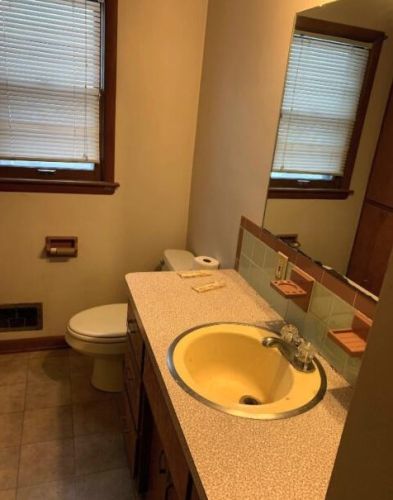 736 Coit Ave, Grand Rapids MI 49503-1508 exterior