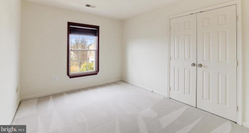 43195 Parkers Rdg Dr, Leesburg VA 20176-5132 exterior