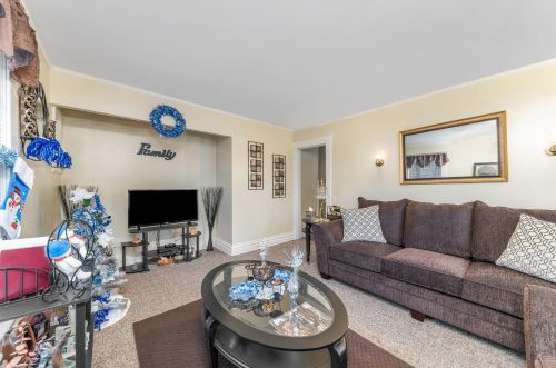 922 Lay Blvd, Kalamazoo MI 49001-3988 exterior