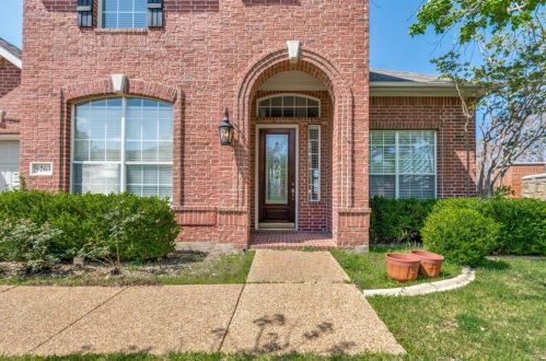 9263 Jasmine Ln, Irving TX  75063-4234 exterior