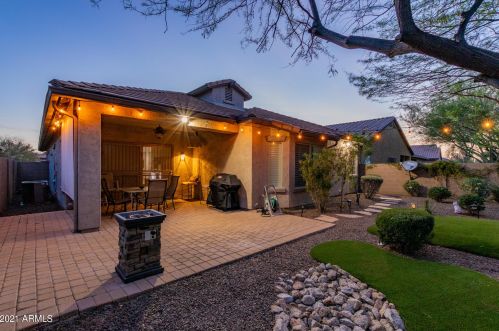 28719 25th Gln, Phoenix AZ  85085-3735 exterior