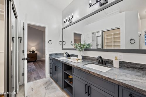 394 Redfield Rd, Chandler AZ 85225-1023 exterior