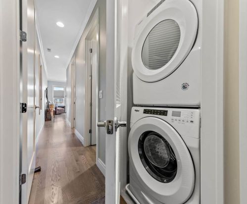 4952 Champlain Ave, Chicago IL 60615-2509 exterior