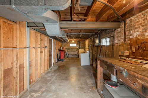 14210 Clark St, Chicago IL 60640-2101 exterior