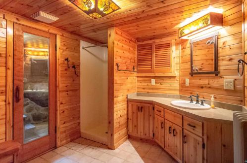 441 Sunset Rd, Ely MN 55731-8264 exterior