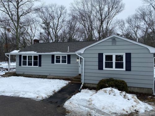 50 Colvintown Rd, Coventry RI 02816-8564 exterior