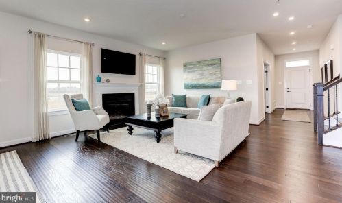 1220 Beck Ml Rd, Hanover PA 17331-9752 exterior