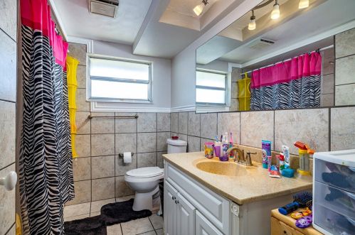 8914 Catalina Dr, Port Richey FL exterior