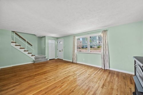 60 Chapel Dr, Pittsburgh PA  15237-2518 exterior