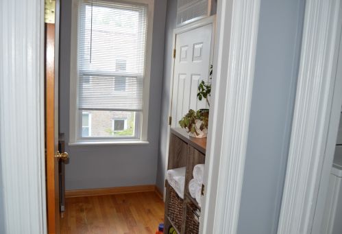 1645 Bell Ave, Chicago IL 60618-1957 exterior