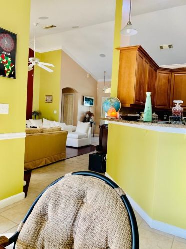 4413 Alsace Ave, Fort Pierce FL 34983-8337 exterior