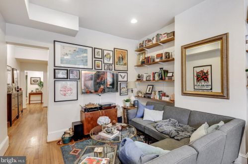 805 T St, Washington DC 20001-3127 exterior