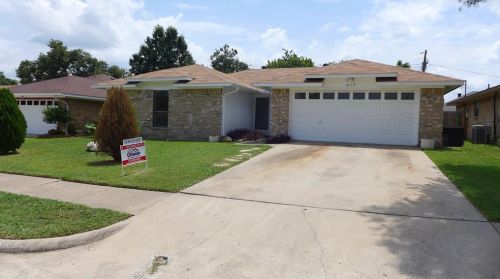 1412 Brenda Dr, Irving, TX 75060-6324