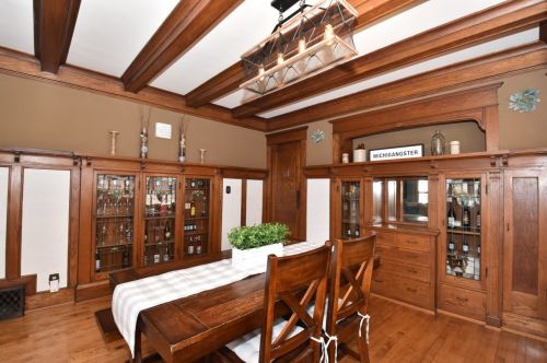 1800 51, Milwaukee WI 53208-1742 exterior